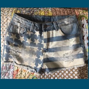*3 for $17* America denim shorts 🇺🇸